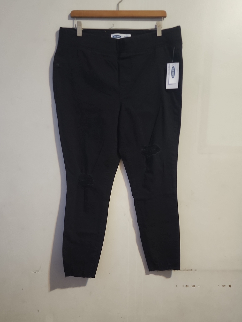 Old Navy Black Women's Boot Cut Jeans. Maternity Jeans